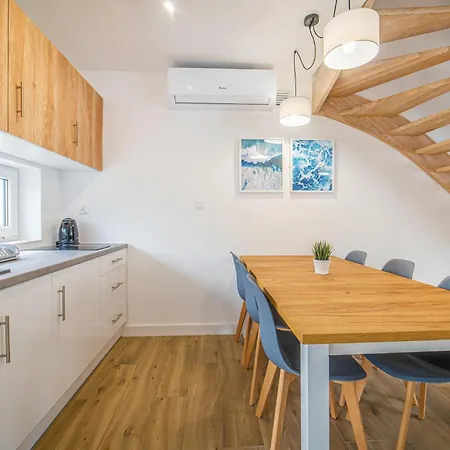 Stunning In With Wifi Rewal