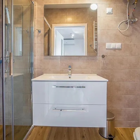 Holiday home Stunning In With Wifi Rewal